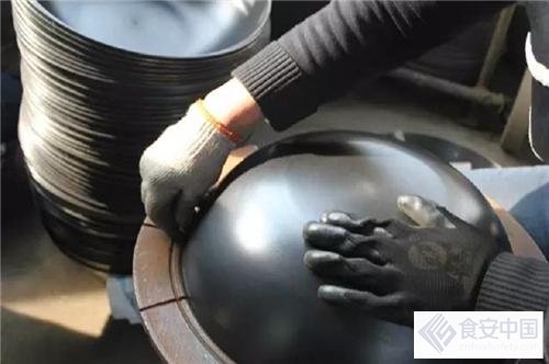 ��������רע�ֹ�������ǧ���������͹�������