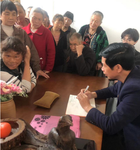 阳新易杏堂中医团队走进江南陌上花康养基地开展惠民义诊(图1)