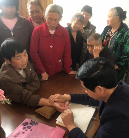 阳新易杏堂中医团队走进江南陌上花康养基地开展惠民义诊(图3)